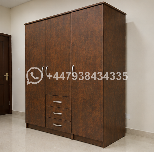 Spacious 3 Door Wardrobe with 3 Drawers – Elegant 3 Door Wardrobe with 3 Drawers - Image 3