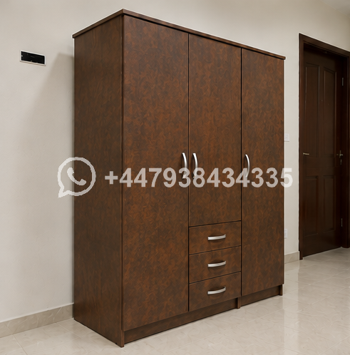 Spacious 3 Door Wardrobe with 3 Drawers – Elegant 3 Door Wardrobe with 3 Drawers - Image 4