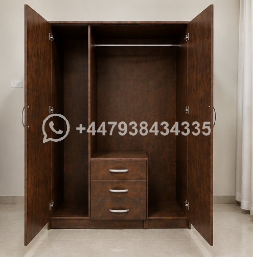 Spacious 3 Door Wardrobe with 3 Drawers – Elegant 3 Door Wardrobe with 3 Drawers